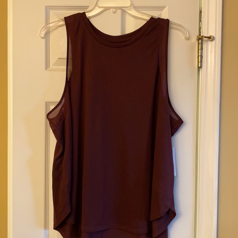 Old Navy women’s tank